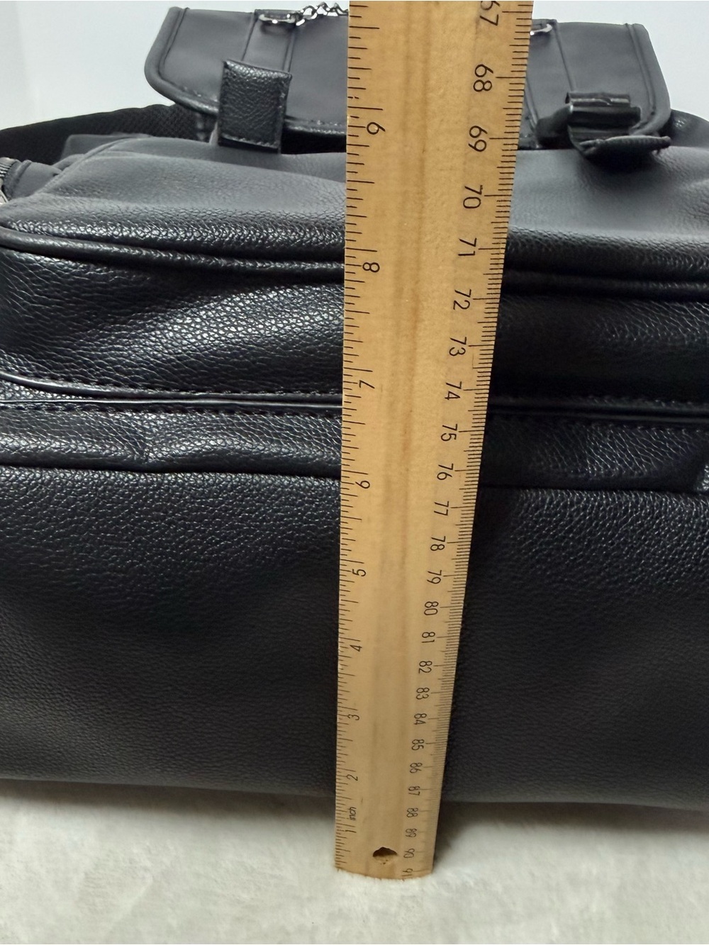 Steve Madden Black Pebbled Faux Leather Drawstring Backpack with Chain Trim - Picture 8 of 8